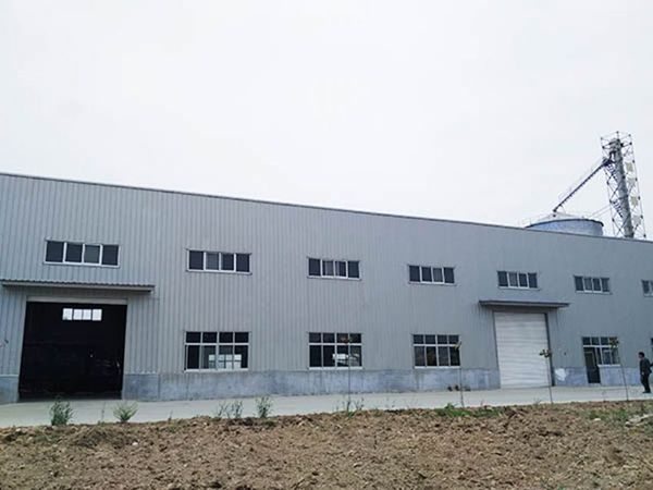 廠房設(shè)(shè)備